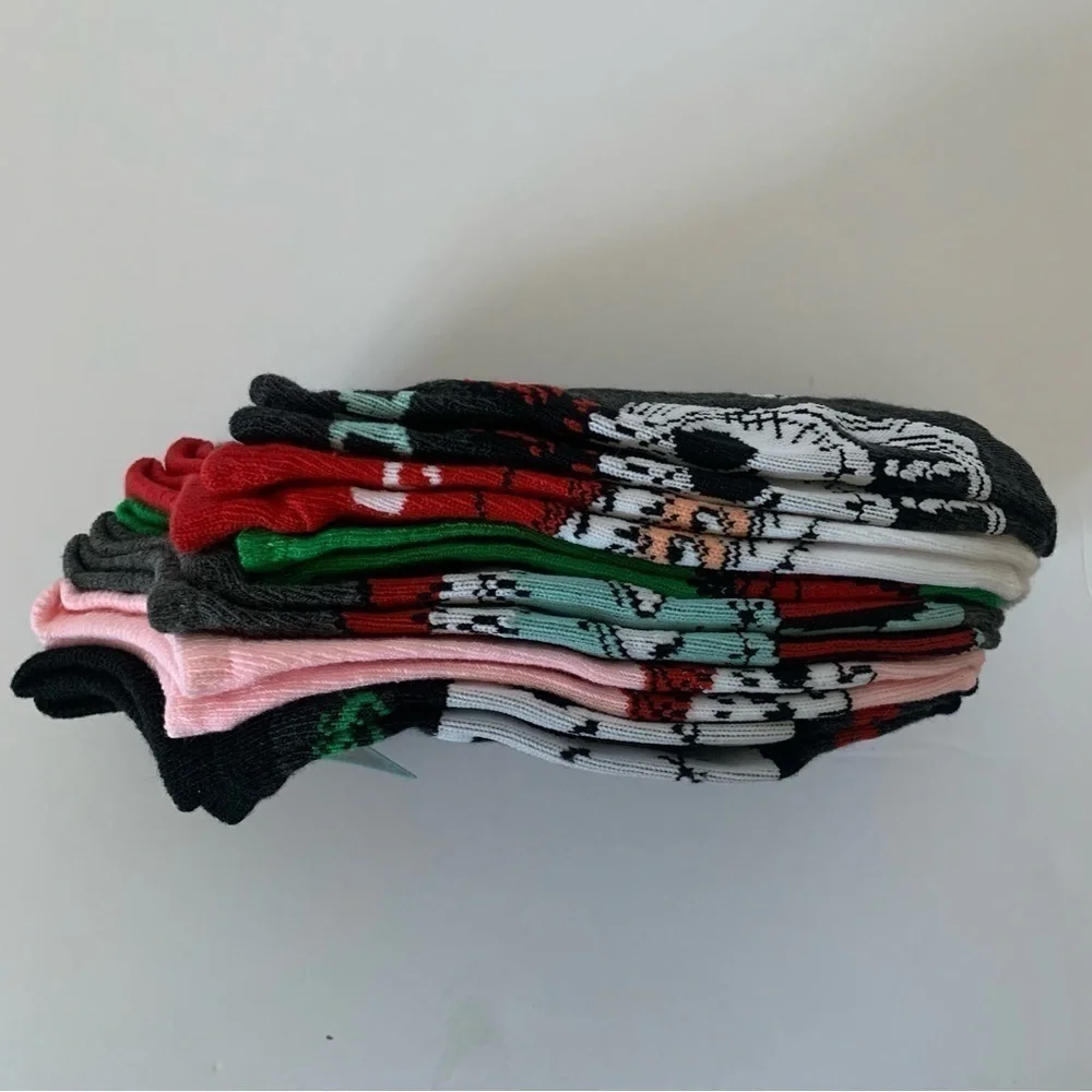NWT. DISNEY The Nightmare Before Christmas 6 Pairs of Socks